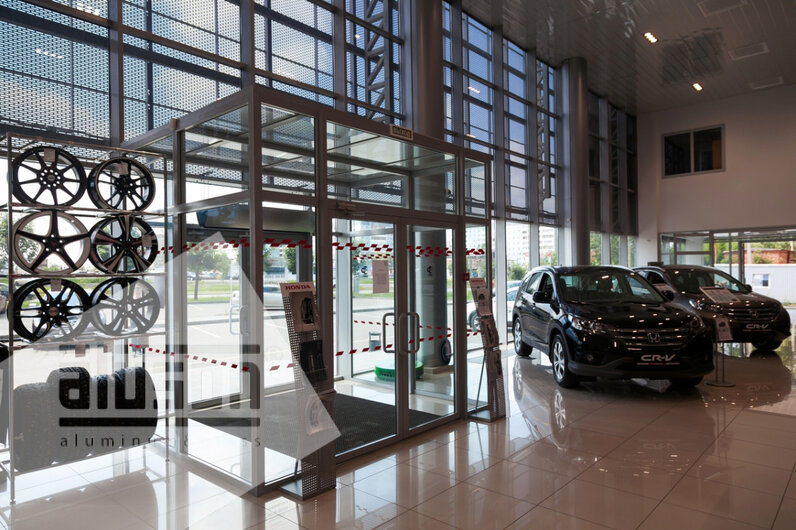 Автосалон «Honda»
